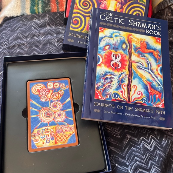 Celtic Shamans oracle deck only opened to photograph. Stunning artwork - Picture 4 of 9